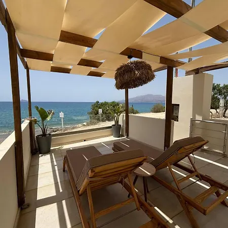 Stella & Eleni With Shared Pool & Open View Kalamaki (Heraklion)