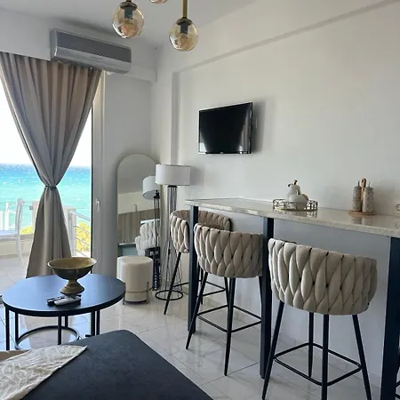 Apartment Stella & Eleni With Shared Pool & Open View Kalamaki (Heraklion)