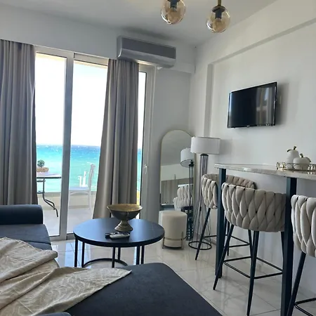Apartment Stella & Eleni With Shared Pool & Open View *